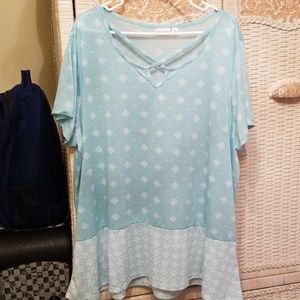 Kim Rogers Curvy top